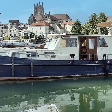 Spicy - Sejour Insolite Sur La Marne 莫城 外观 照片